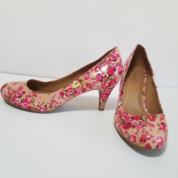 Zigi Soho Shoes - Spring Floral Patent Leather Look Pump size 10